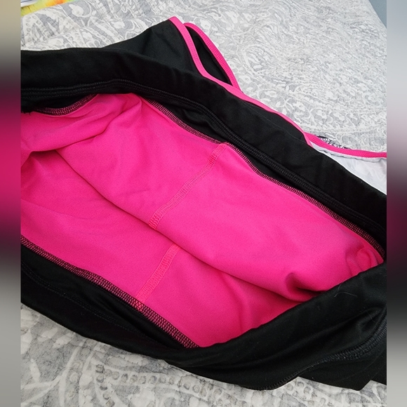 Cute athletic skirt with built in shorts! - Picture 4 of 4